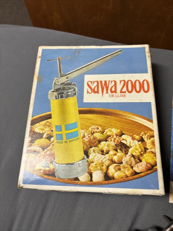 Vintage Sawa 2000 Deluxe Metal Cookie Press Decorator Gun Made In Sweden No Disc gallery