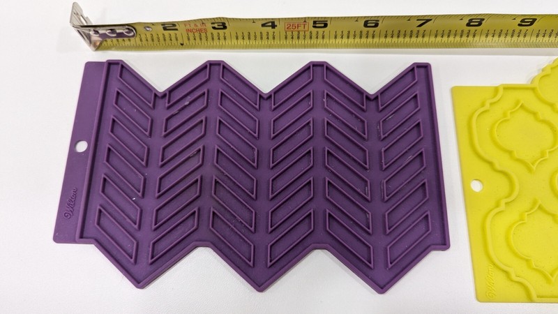 Wilton Silicone Candy Fondant Molds Lot of 2 gallery