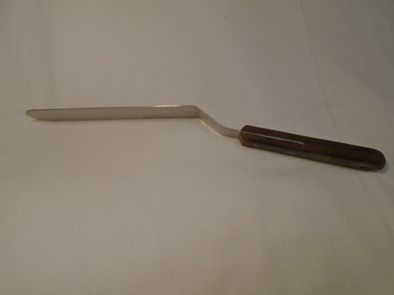 WILTON 7 1/2" STAINLESS OFFSET BLADE PATISSIER PALETTE ICING SPATULA gallery