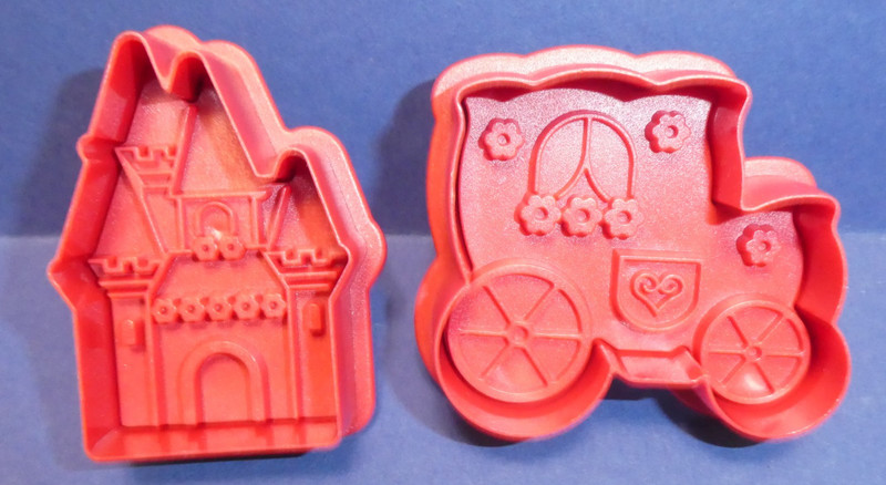 NEW, UNUSED LOT OF 8 CHRISTMAS TOYS 2"- 3" COOKIE STAMPERS FOR BOYS & GIRLS gallery
