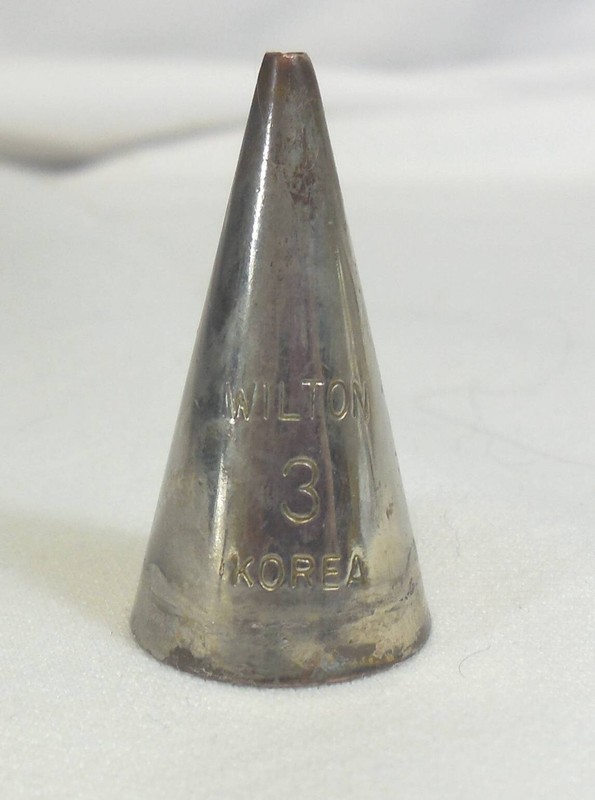 Wilton #3 Round Cake Decoratring Tip