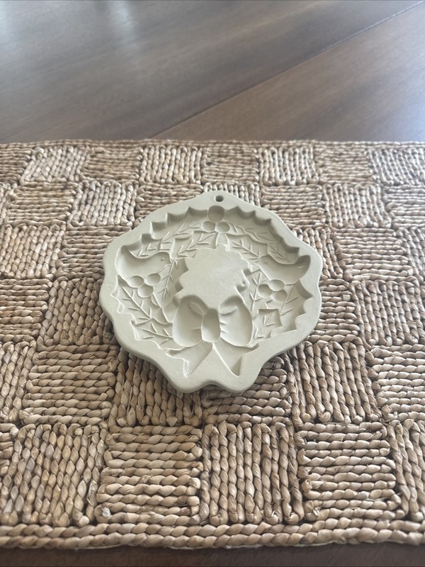 Vtg 1988 Hill Design Brown Bag Cookie Art Holly Wreath Birds Bow Stoneware Mold
