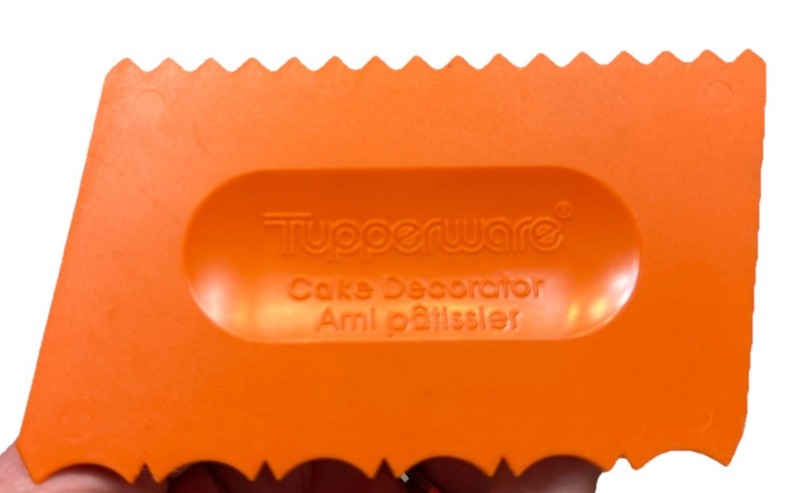 Vintage Orange Tupperware Double Sided Cake Decorator Icing Frosting Trimmer