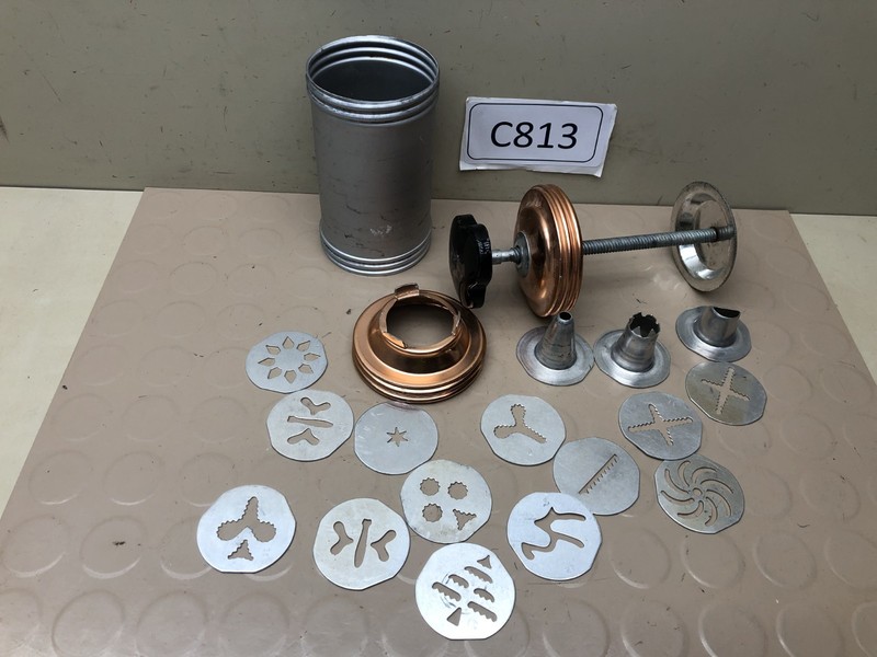 Vintage Mirro Aluminum Copper Vintage Cookie Press w/ Tips & Discs C813