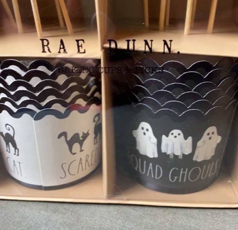 Rae Dunn SCAREDY CAT & SQUAD GHOULS Cupcake Baking Cups Set HALLOWEEN PARTY Deco gallery