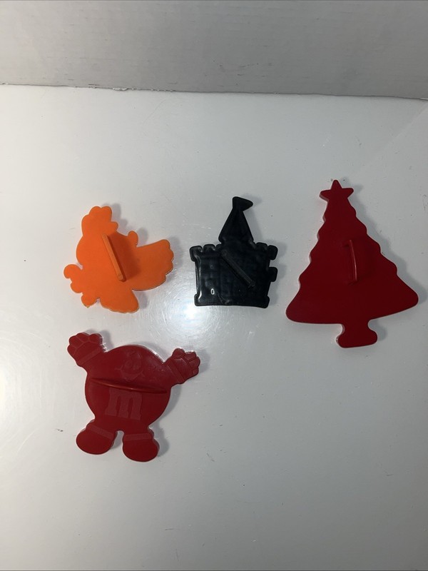 Cookie Cutter 4 Pieces Lot gallery