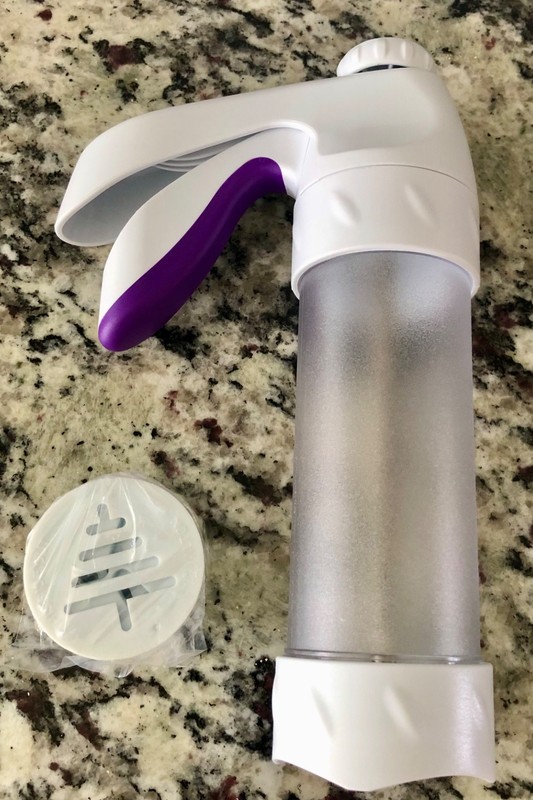 Wilton Simple Sucess Cookie Press w/ 12 Discs, New In Box gallery