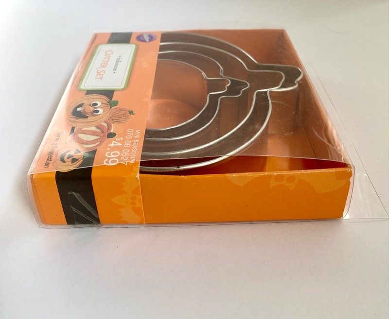 Pumpkin Cookie Cutters Set of 4 Wilton Metal Halloween Supplies New in Package gallery
