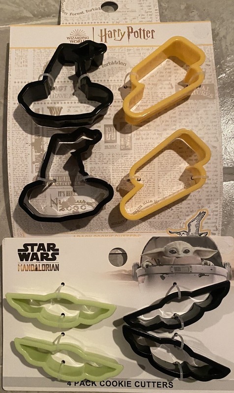 Harry Potter,and Star Wars 4 pack cookie cutters Cool Fun New