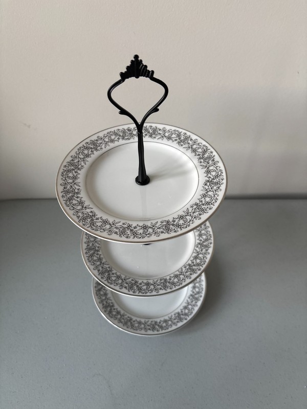 3 Tier China Cake Stand-Free Shipping! gallery