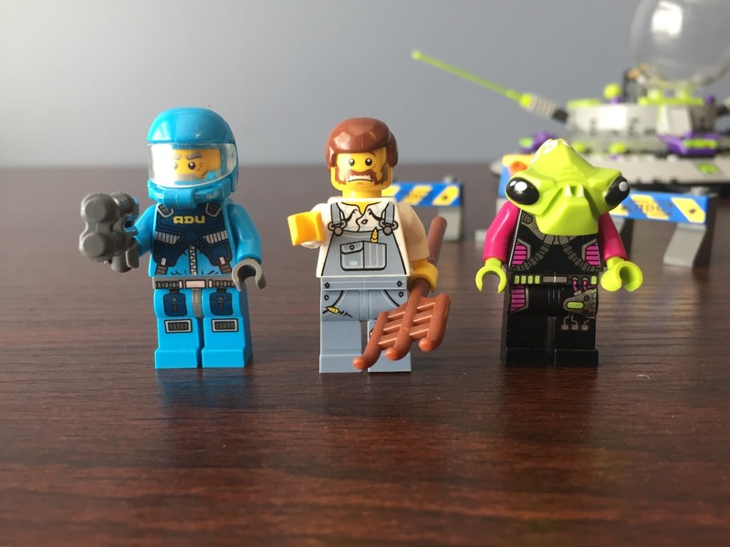 LEGO UFO Abduction Set 7052 gallery