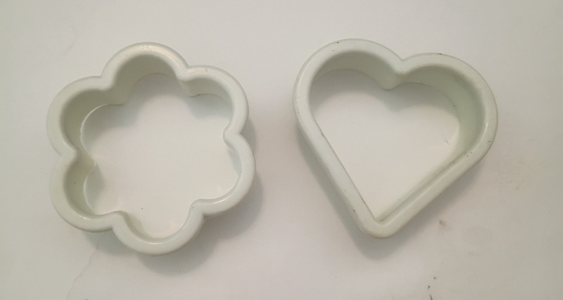 Cookie Cutters Easter, Halloween, Christmas, Flower, Heart Lot of 19 gallery