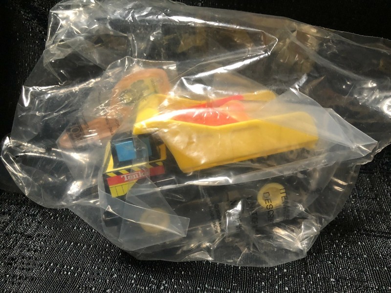 Deco Pac Tonka Truck cake decorating set / NEW