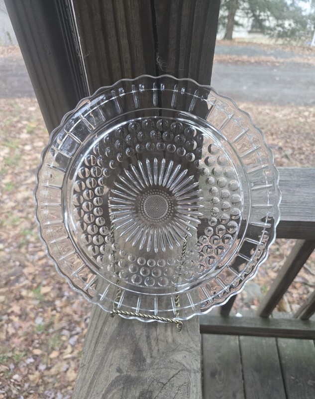 Footed Clear Bubble Glass Cake Plate With Scalloped Edges 11-3/8″W