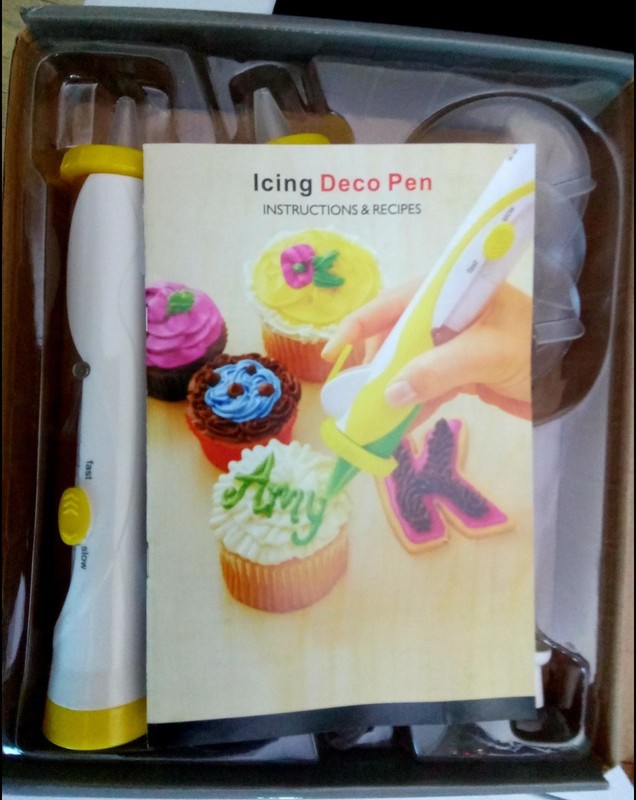 NIB Frosting Decorating Kit Cookies Cupcake Icing Tips Color Instructions Recipe gallery