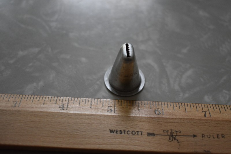Mirro Cooky Replacement Parts Cookie Decorator Mini Ribbon Frosting Tip gallery