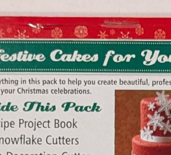 DeAgostini Cake Decorating Christmas Cakes Kit and Matthew Meade Holiday Book gallery
