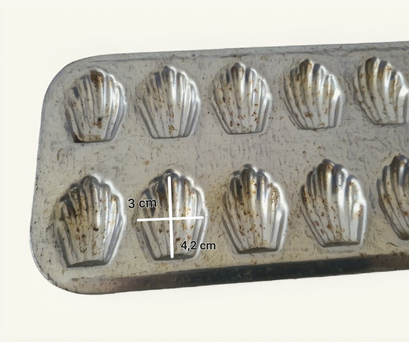 White Cast Iron Mold 20 Madeleines gallery