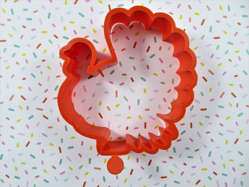 Plastic Cookie Cutters Mixed Lot Of 3 Squirrel Pony Turkey Vintage 1984 Medium gallery