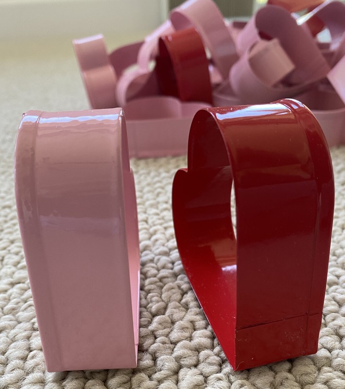 NEW Lot of 45 Red and Pink Metal Heart Cookie Cutters Shower Wedding Favors gallery