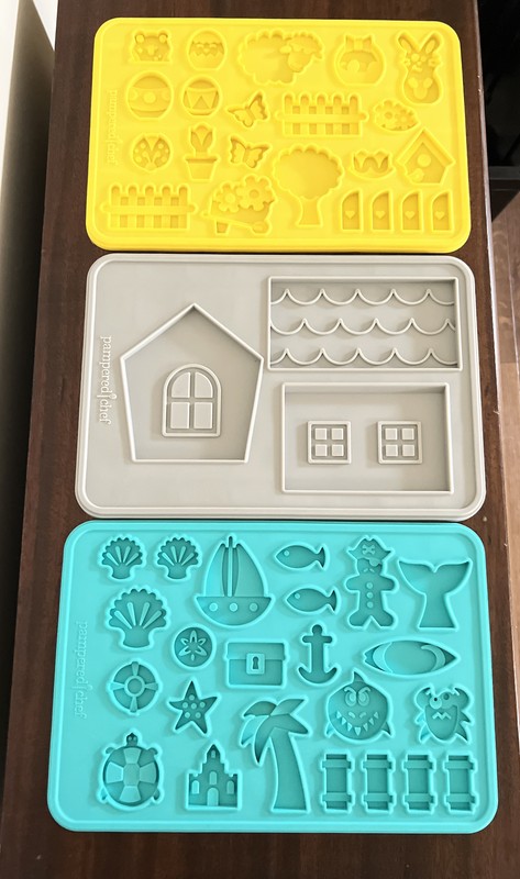 Pampered Chef Silicon Candy Cookie Mold Xmas, Summer & Easter Lot Of 3 Box T