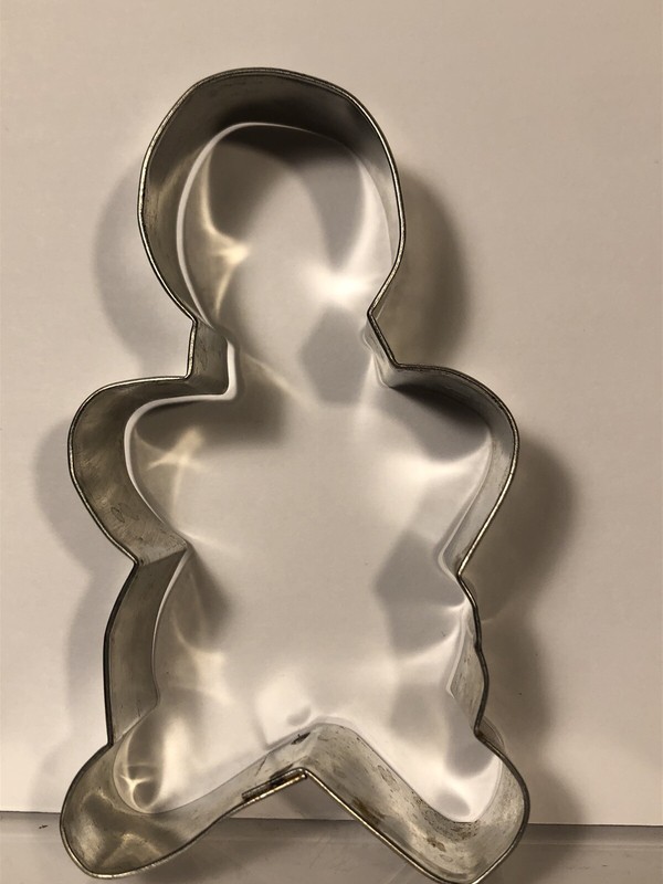 Lot of 12 Vintage Metal Christmas Cookie Cutters Rolled Edge 2 1/2-4 3/4” gallery