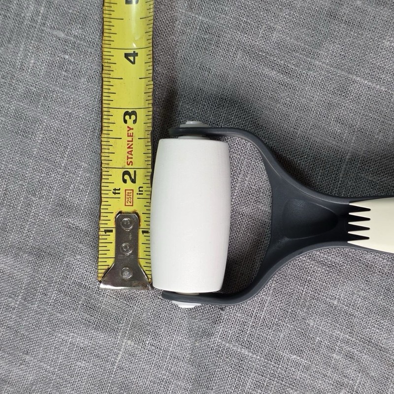 Pampered Chef Bakers Roller Mini Rolling Pin Pastry Dough Baker Tool #1485 gallery