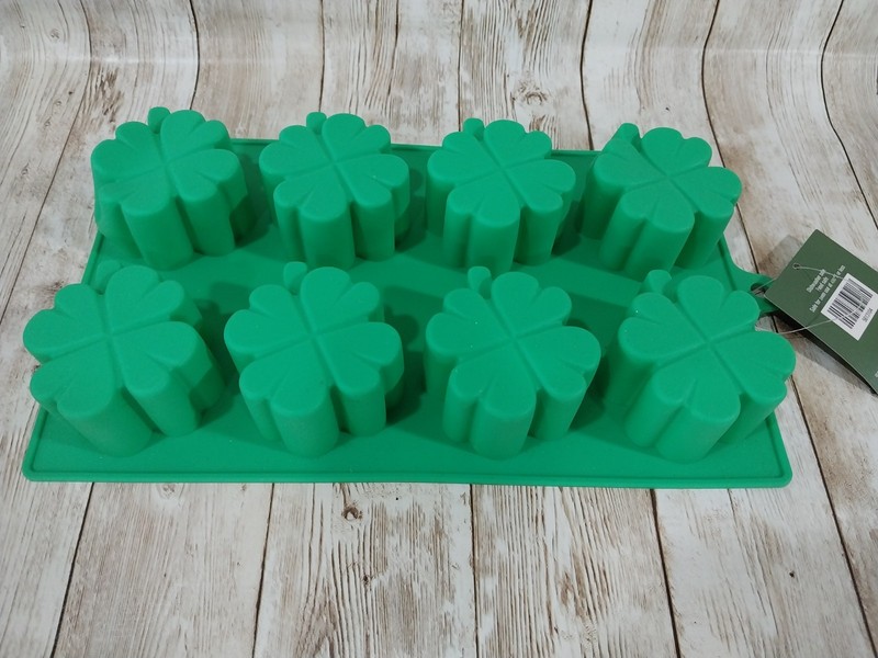 New! Silicone Shamrock Clover St Patrick's Irish Chocolate Mold Cake Ice Dessert gallery