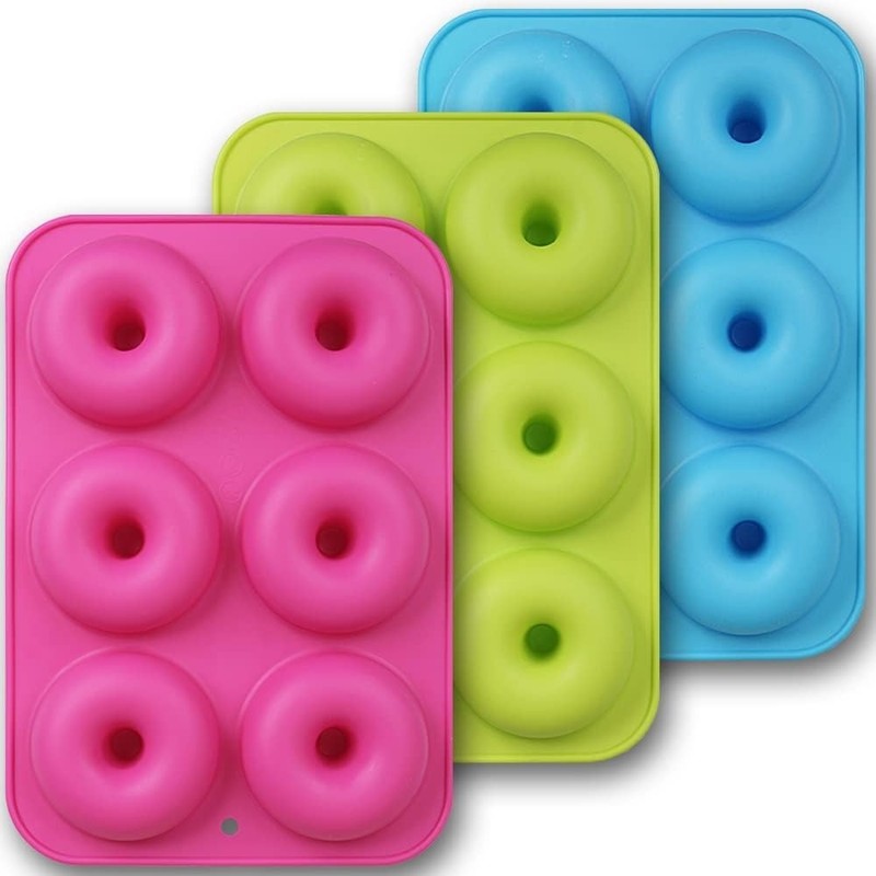 Elegant 3-Pack Silicone Donut Molds - Perfect for Family Baking Adventures gallery