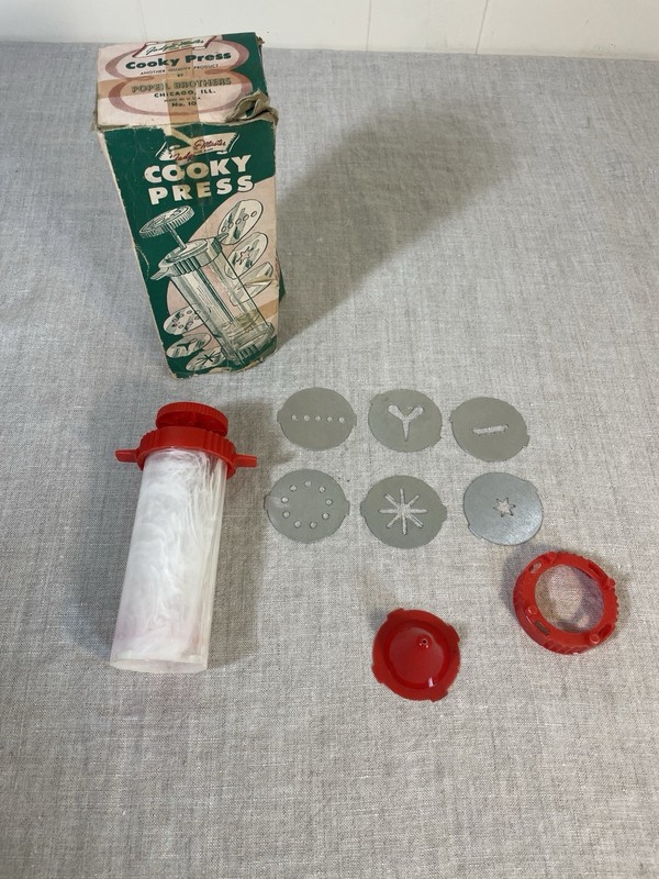 Gadget Master Cookie Cooky Press VTG 1950s plastic red aluminum decor box ad old