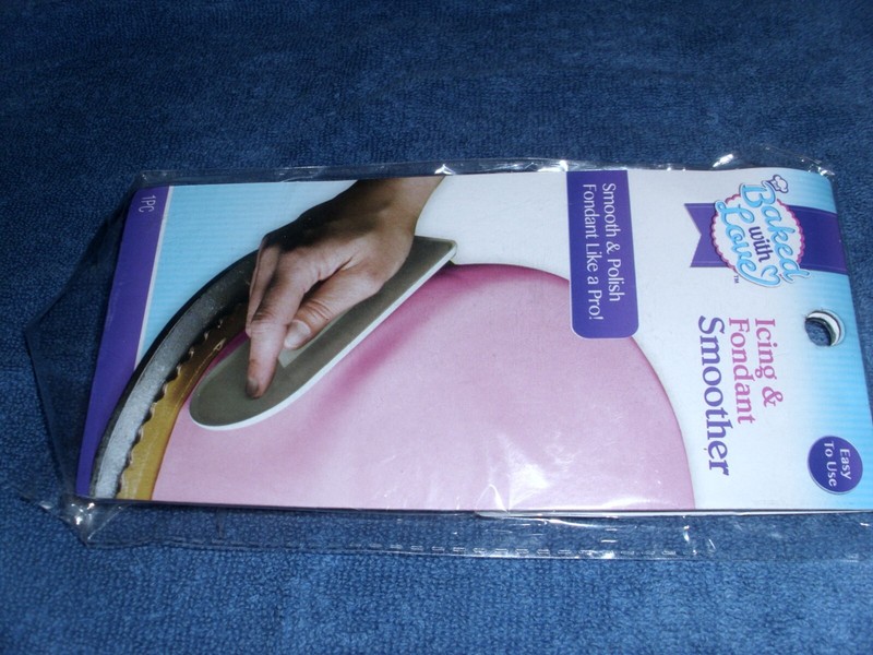 Baked With Love Icing & Fondant Smoother - White New gallery