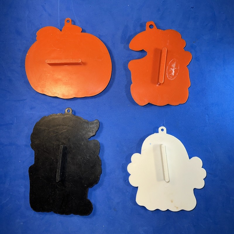 4 VINTAGE Halloween Cookie Cutters Hallmark Black Cat Witch Pumpkin Ghost gallery