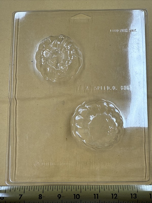 Pumpkin Hollow Or Solid Chocolate Mold NEW International Leisure
