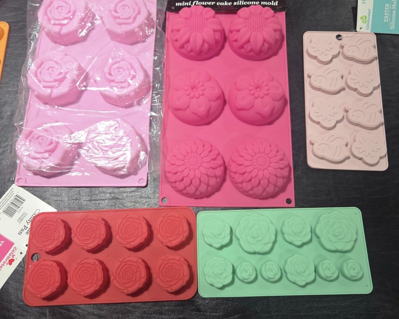 5 Flower, Candy, Ice Cube, Cookie, Cupcake, Silicone Molds