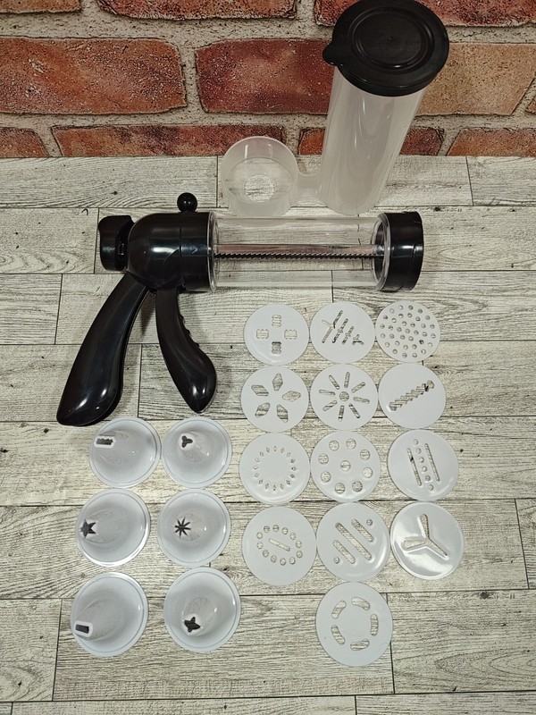 2017 Proctor Silex 22-piece Cookie Press Set Includes 13 Cutters, 6 Icing Tips gallery