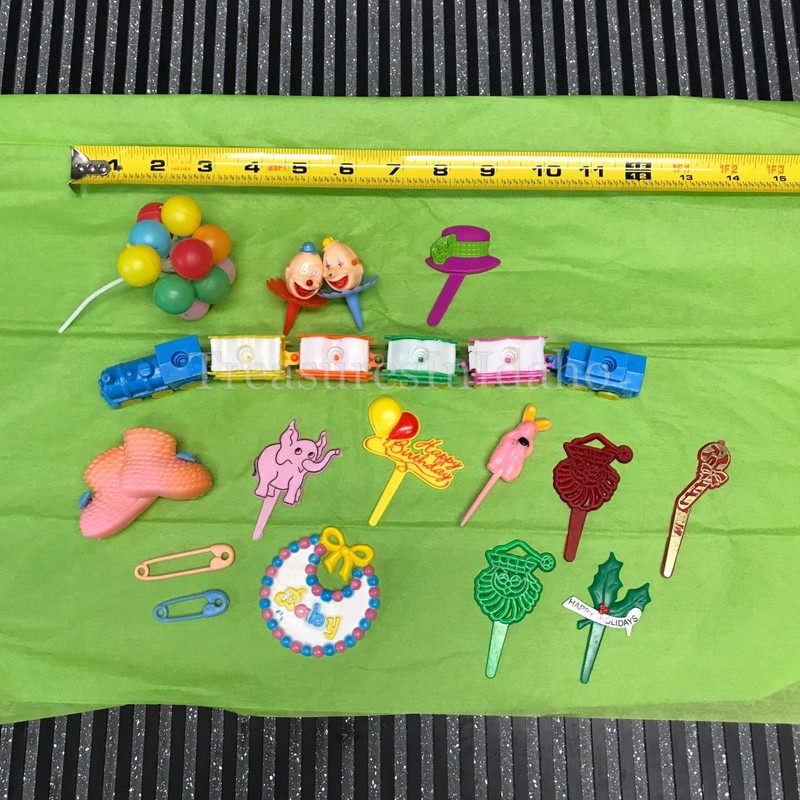 Vintage 16 Plastic Cake Toppers. Train, Clowns, Baby Items, Holiday items gallery