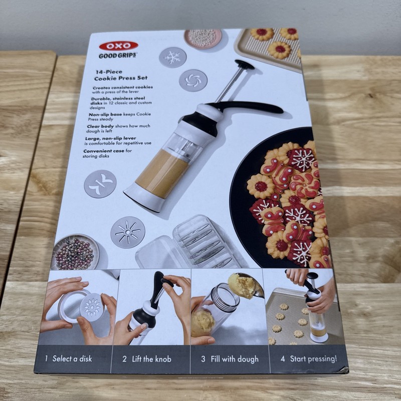 Oxo Good Grips 14pice Cookie Press Set & 6 Pice Cookie Press Christmas Disk Set gallery