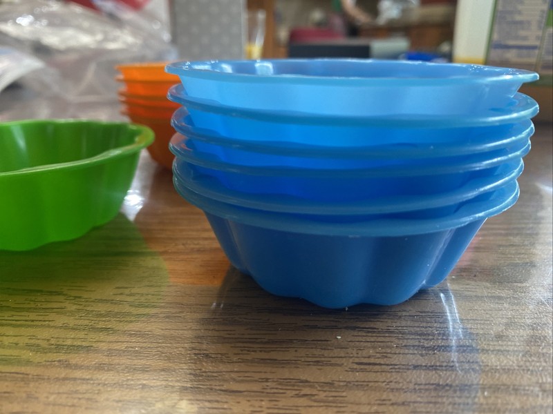 15 PC Jello / Pudding Cups Reusable Mold Set gallery