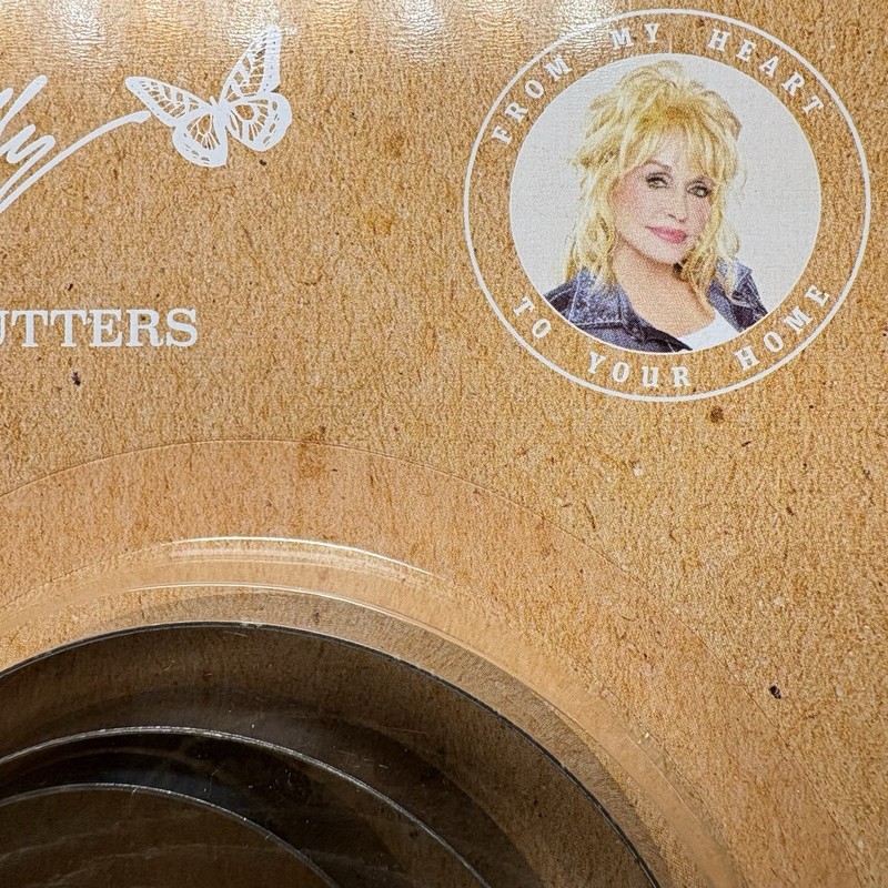 Dolly Parton Metal Round Biscuit Baking Cutters 3 Set Limited Edition NIP 2024 gallery