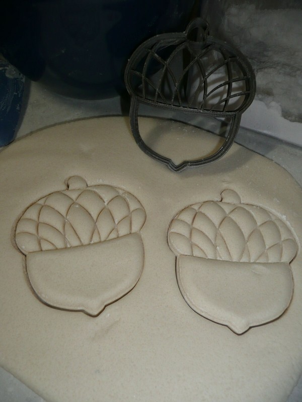ACORN NUT OAKNUT LOVED BY SQUIRRELS FALL SEASON SPECIAL COOKIE CUTTER USA PR2290 gallery