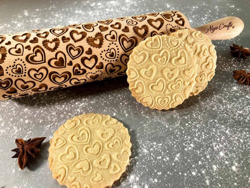 HEARTS EMBOSSING ROLLING PIN WOODEN ROLLING PIN for EMBOSSED COOKIES with LOV... gallery