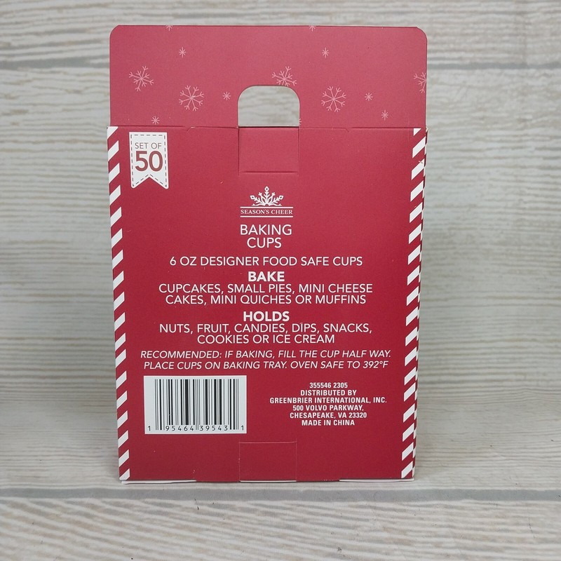 New! Buffalo Plaid Snowflakes Baking Cups Cupcake Liner Wrappers Scalloped Red gallery