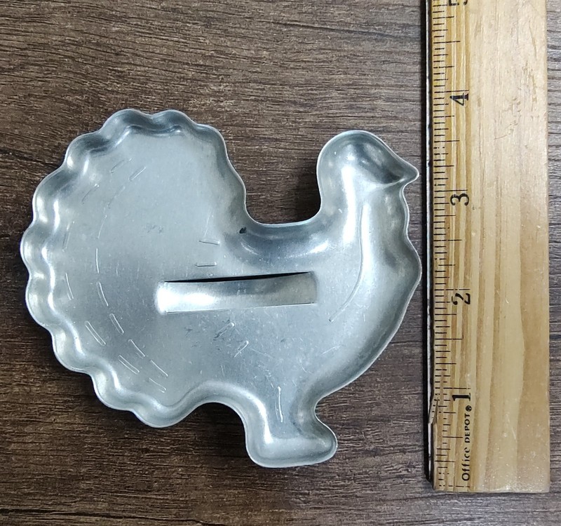 Vintage Turkey Shaped Cookie Cutter Metal Thanksgiving Bakeware A14 gallery