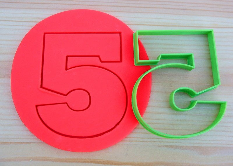 Number Five Digit 5 Cookie Fondant Cutter Cake Mould Large size 8cm Height