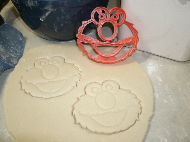SESAME STREET ELMO COOKIE MONSTER BIG BIRD CHARACTERS COOKIE CUTTER USA PR1005 gallery
