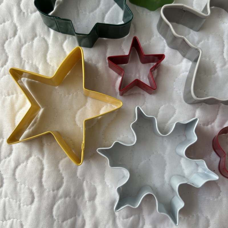 8 Christmas Cookie Cutter Metal Set Tree Star Snowflake Angel Circle Flower gallery