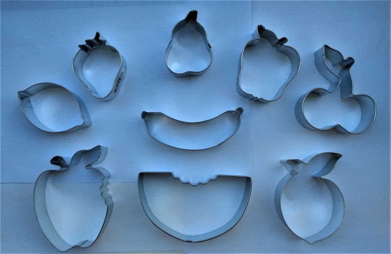FRUIT Cookie Cutter 9 pc Set Banana Apple Peach Cherry Strawberry Pear Watermelo gallery