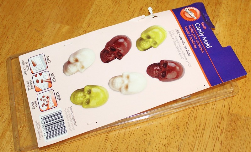 Wilton ~ WILTON SKULLS (2115-1421) and SPIDERS & WEBS (2115-1552) Candy Mold Set gallery