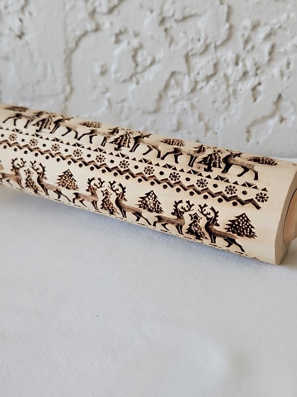 Christmas Holiday Designs Wooden Embossed Rolling Pin Pie Crust Cookies 15” gallery