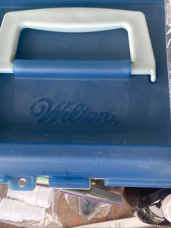 Wilton Cake Decorating Kit (52 Individual Items) Plus the case. gallery